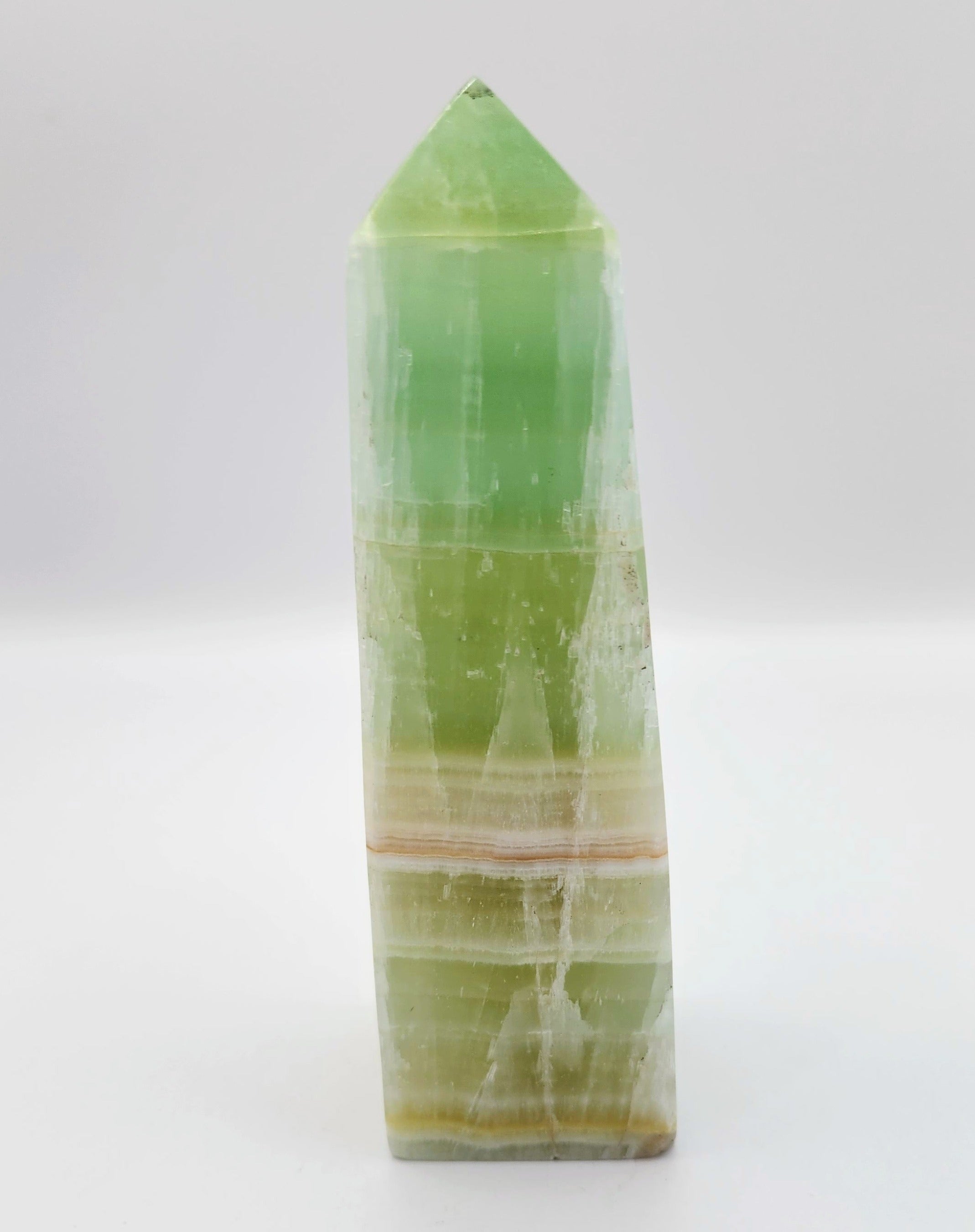 Kiwi Calcite Tower